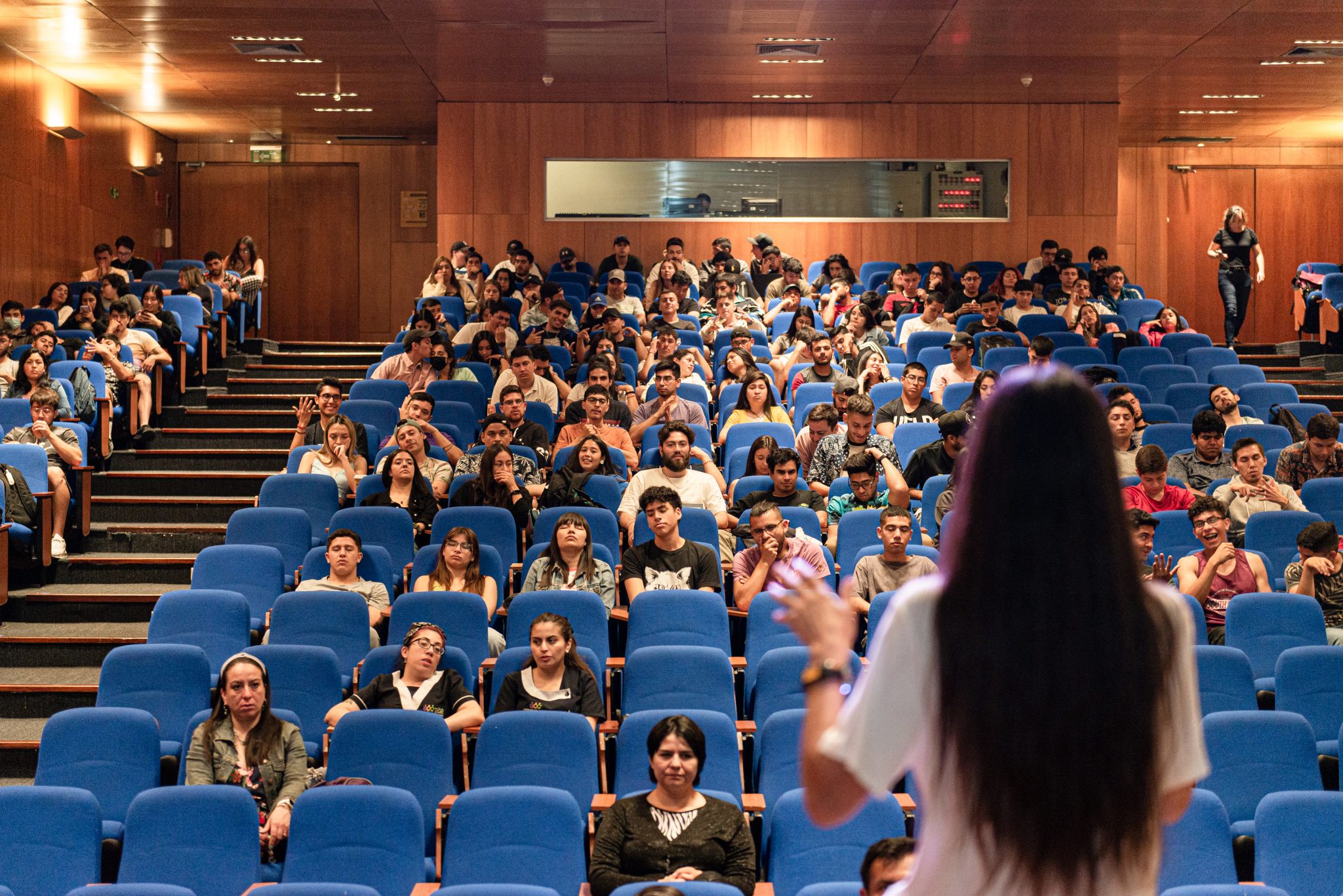 La Expresión Corporal Fue El Tema Central De La Exitosa Conferencia Moviéndonos Por Una Niñez